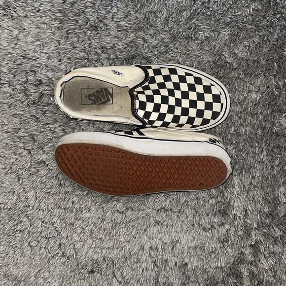 Vans - Picture 4 of 4